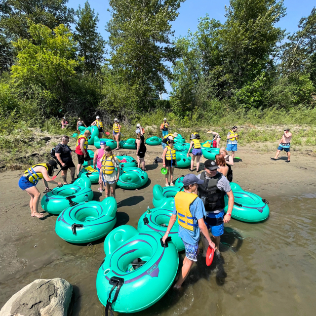 edmonton_river float_tubing_rafting
